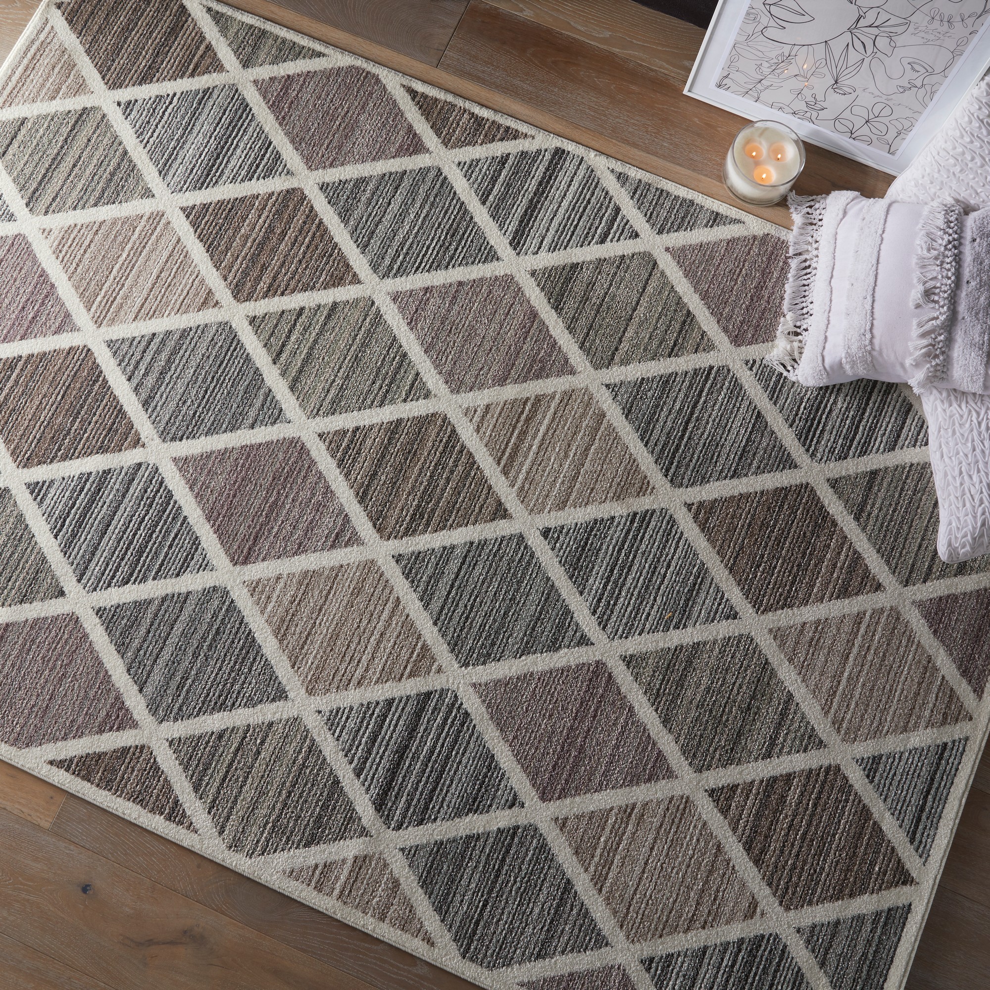 Sanford 525x Geometric Diamond Modern Rug In Multi